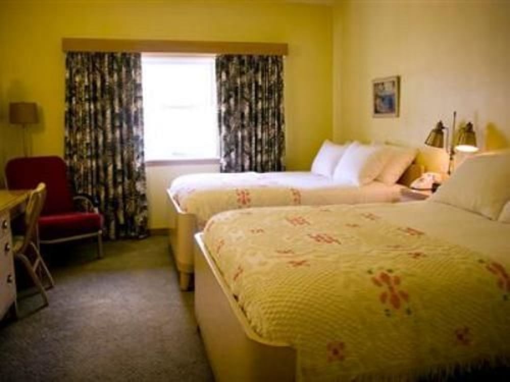 Holiday Music Motel 23/64