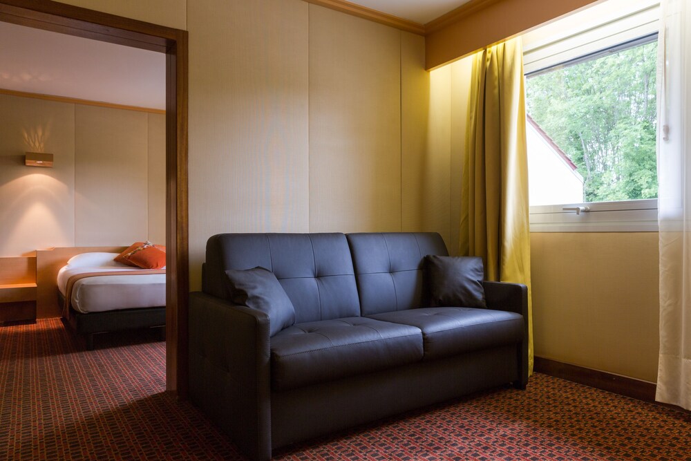 Hotel The Originals du Beryl Lons-le-Saunier - Restaurant Le Loft 10/21