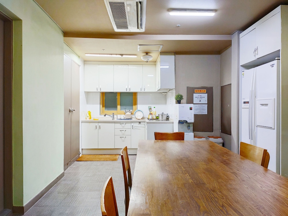 OYO Hostel Myeongdong 2 59/75