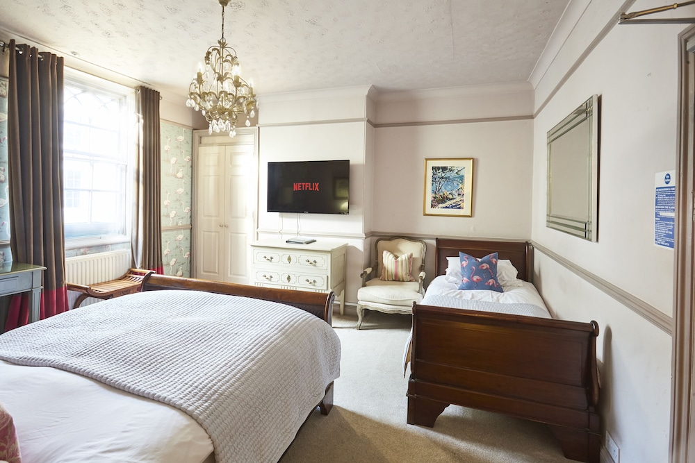The Ormond at Tetbury 7/49