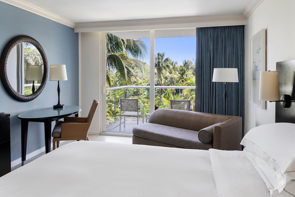 Room, King Bed, Mountain View, Dreams Rose Hall Resort and Spa 2/4