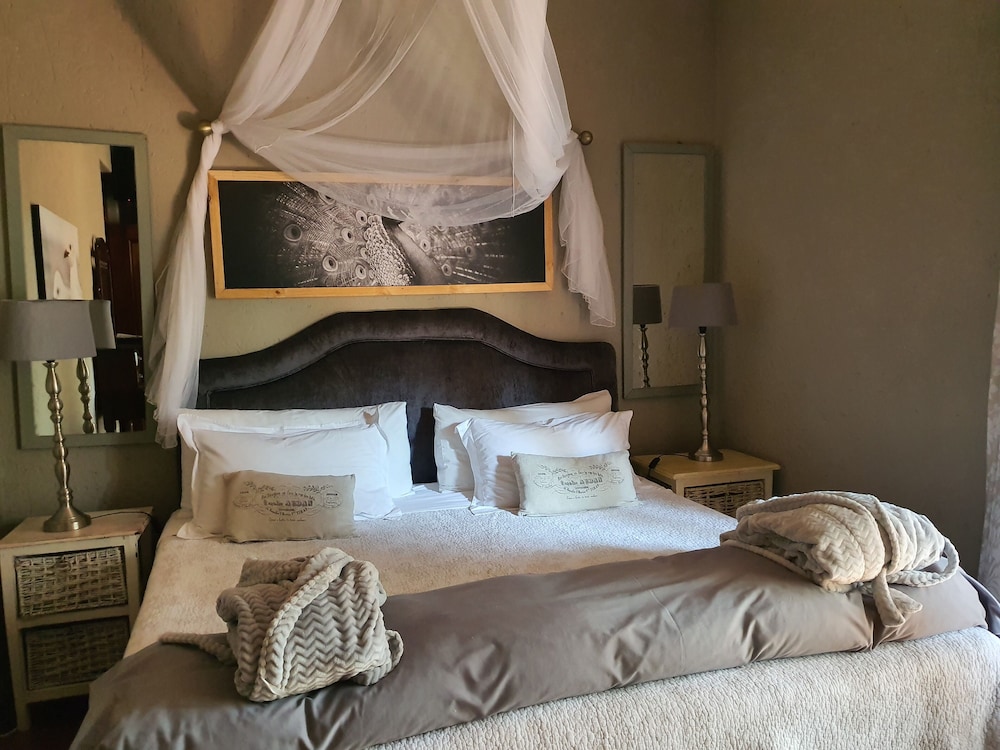 Waterhouse Guest Lodges 295 Indus Street 16/50