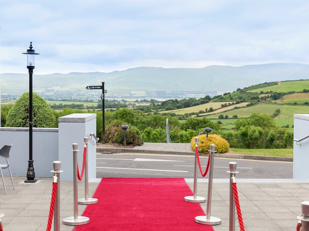 Ballyroe Heights Hotel 24/61