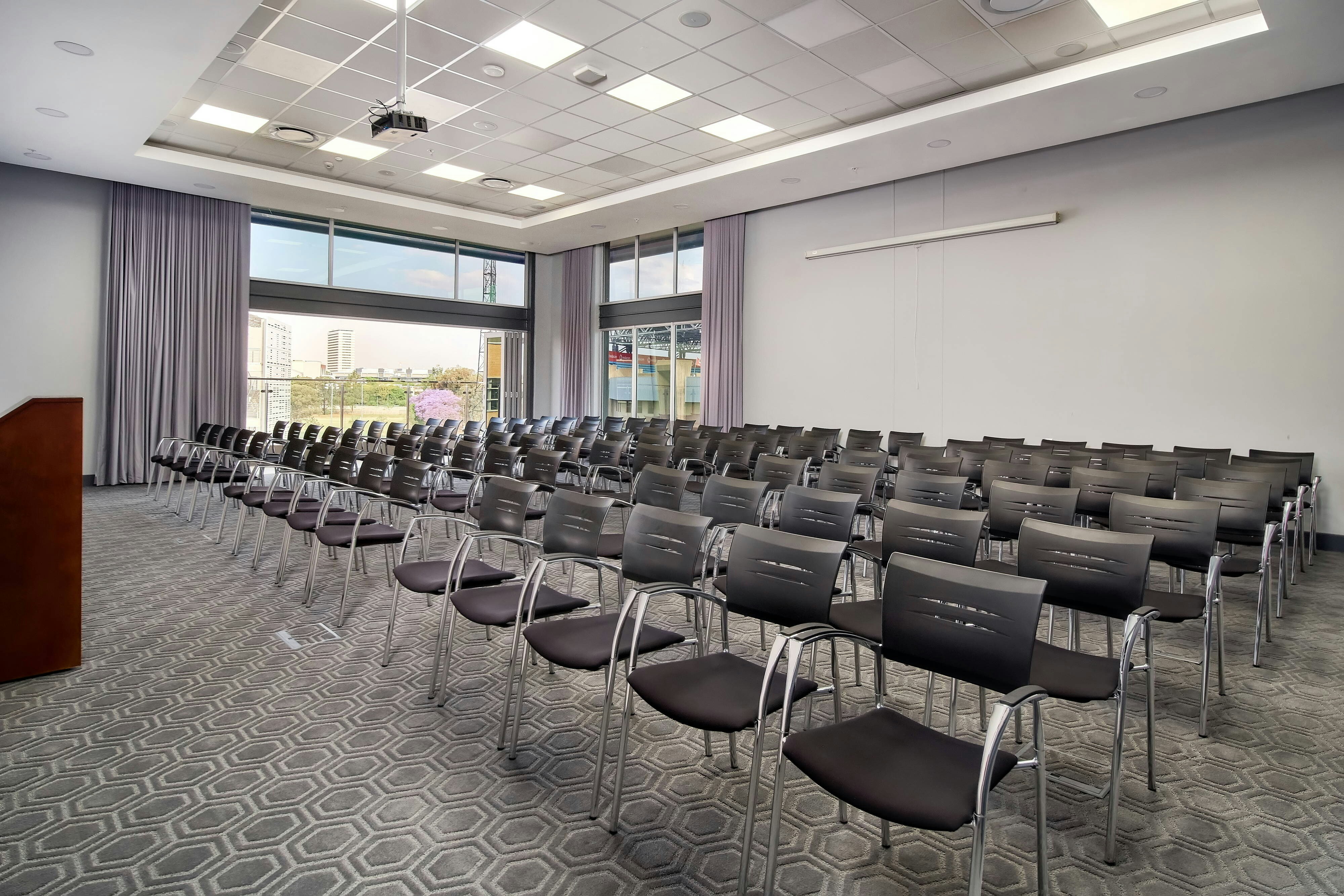 Protea Hotel by Marriott Pretoria Loftus Park 40/43