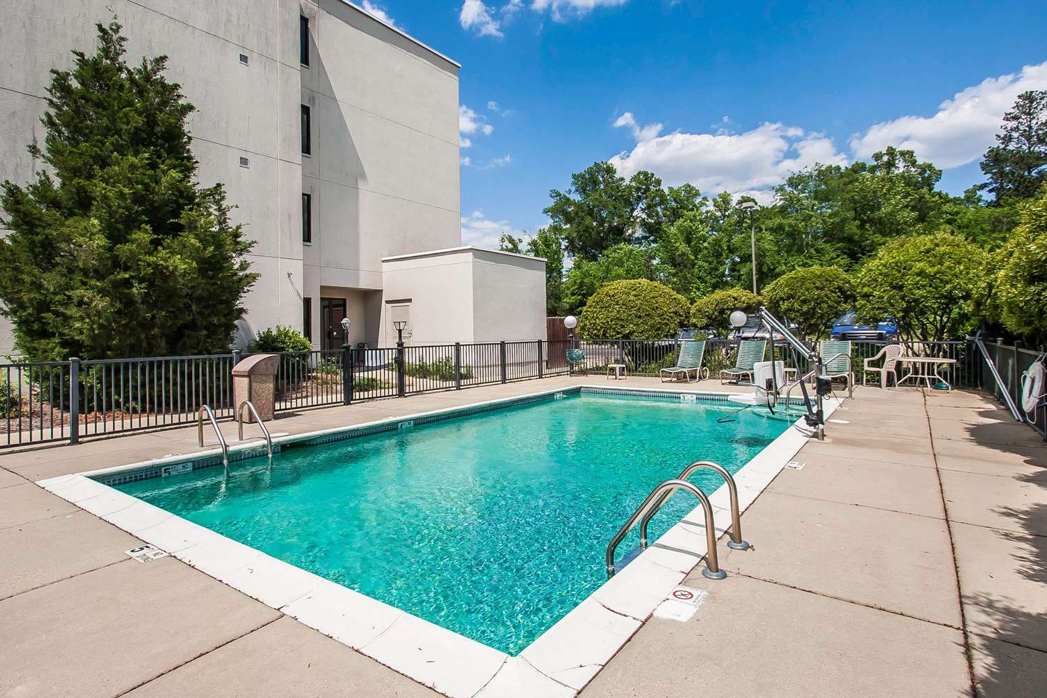 Travelodge by Wyndham Flowood 17/17