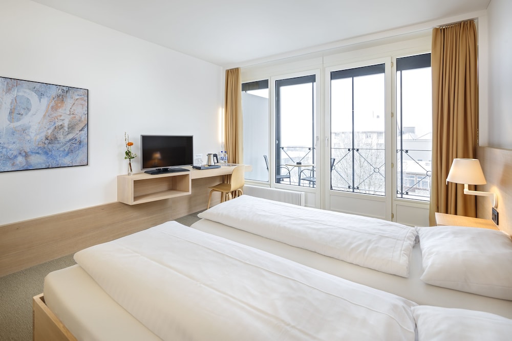 NEWSTAR SWISS QUALITY HOTEL 9/31