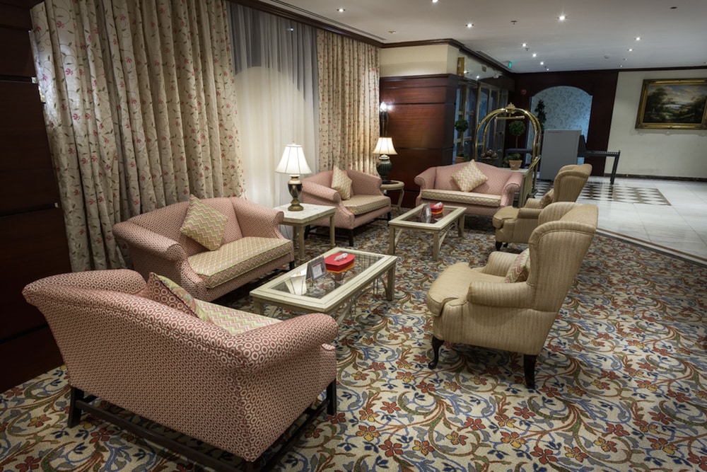Hawthorn Suites By Wyndham Al Khobar 30/43