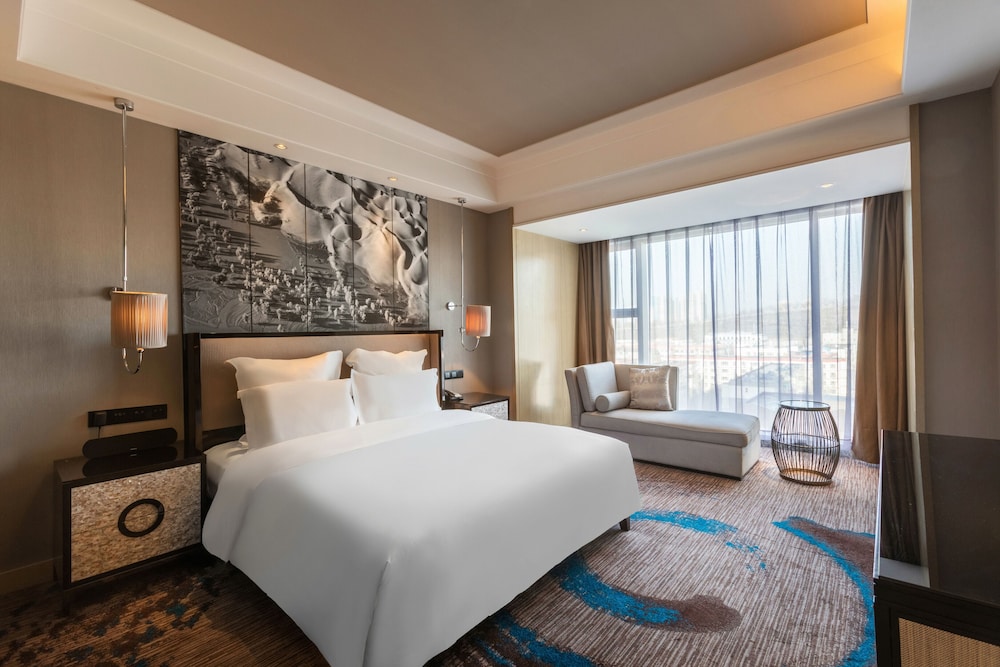Universal Hotel Urumqi 9/33