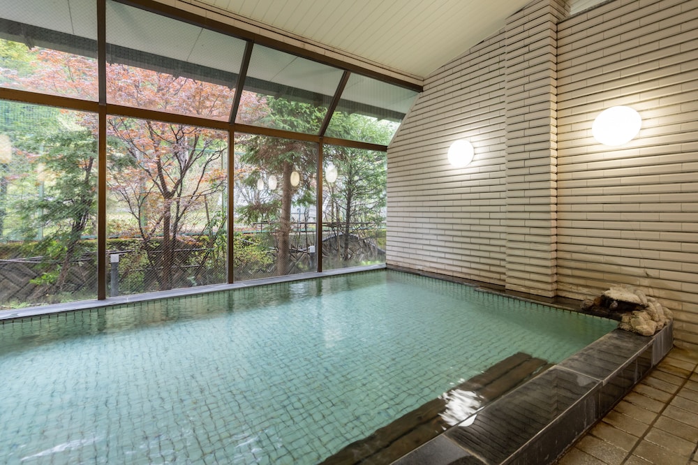 swimming pool spa