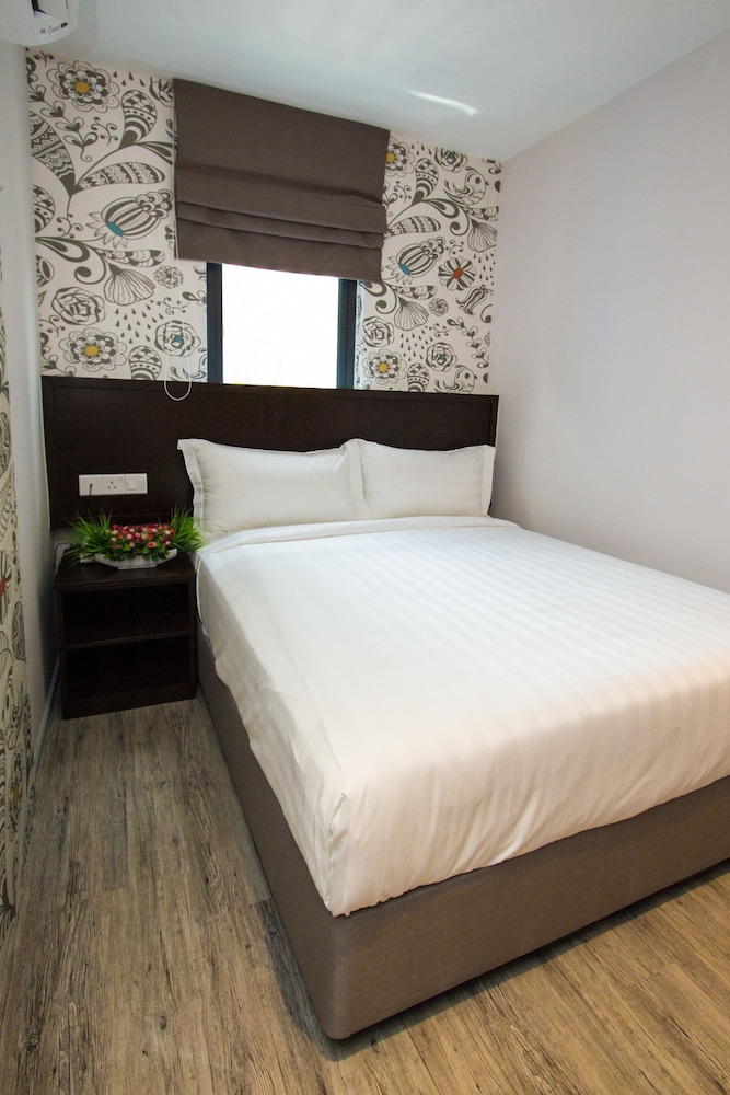 SUPERIOR, DOUBLE BED