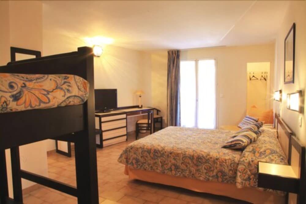 Hotel Le Subrini 23/64
