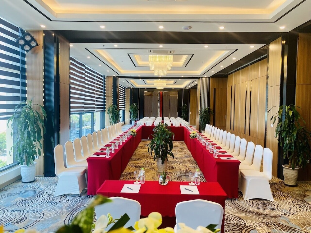 Muong Thanh Grand Ha Long 57/71