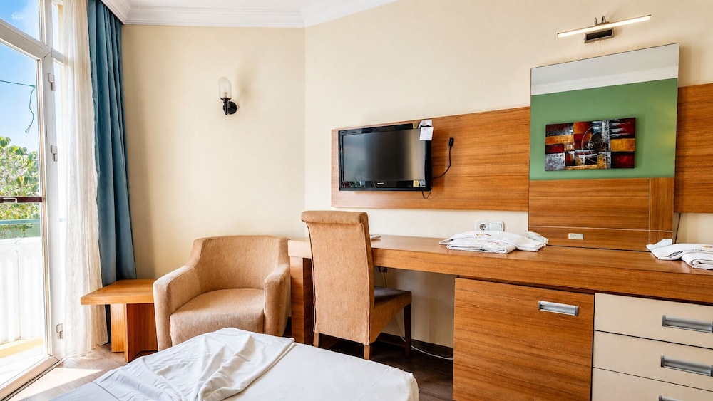BENNA HOTEL 29/77