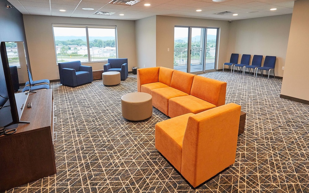Gundersen Hotel & Suites 25/48