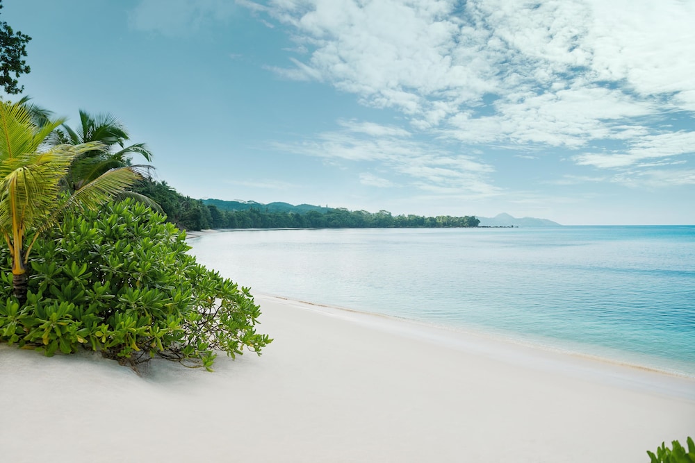 Avani Plus Barbarons Seychelles Resort 68/71