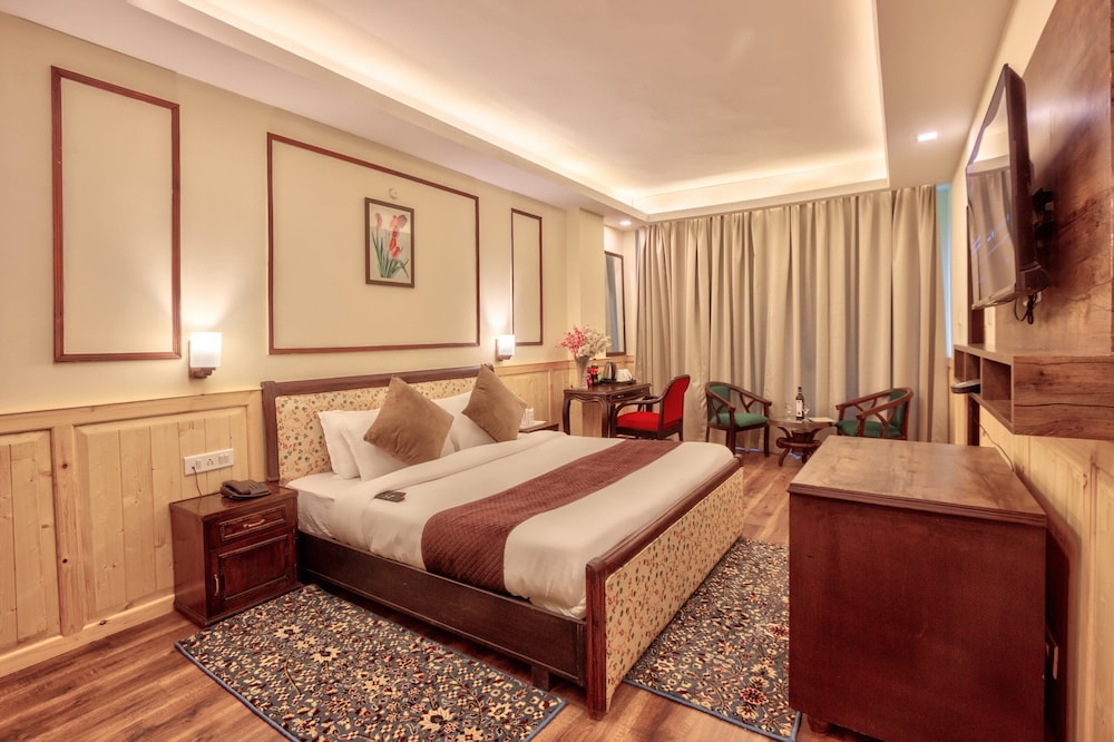 The Katoch Grand Resort 15/50