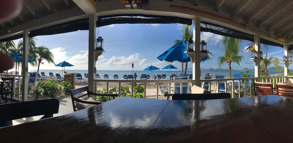 The Hamilton Beach Villas & Spa 13/50