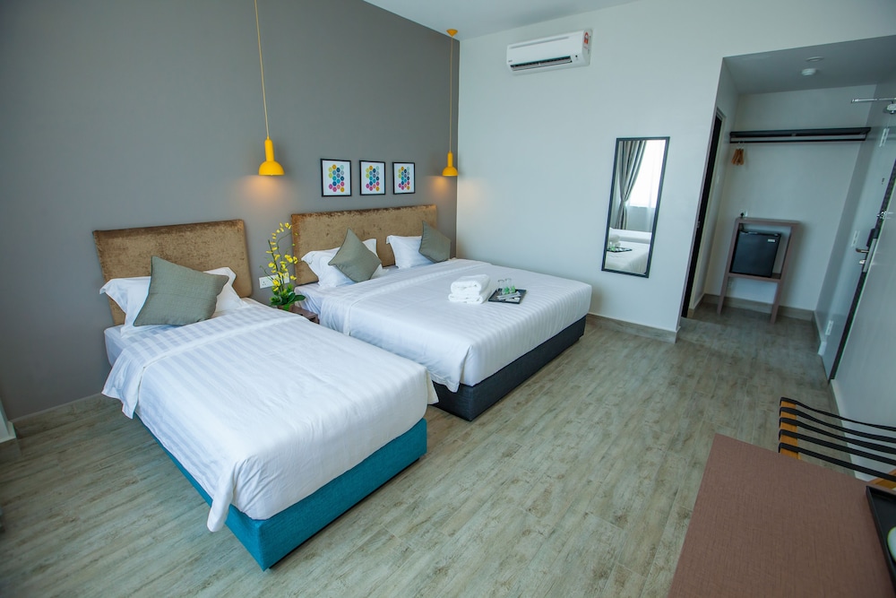 Bzz Hotel 17/61