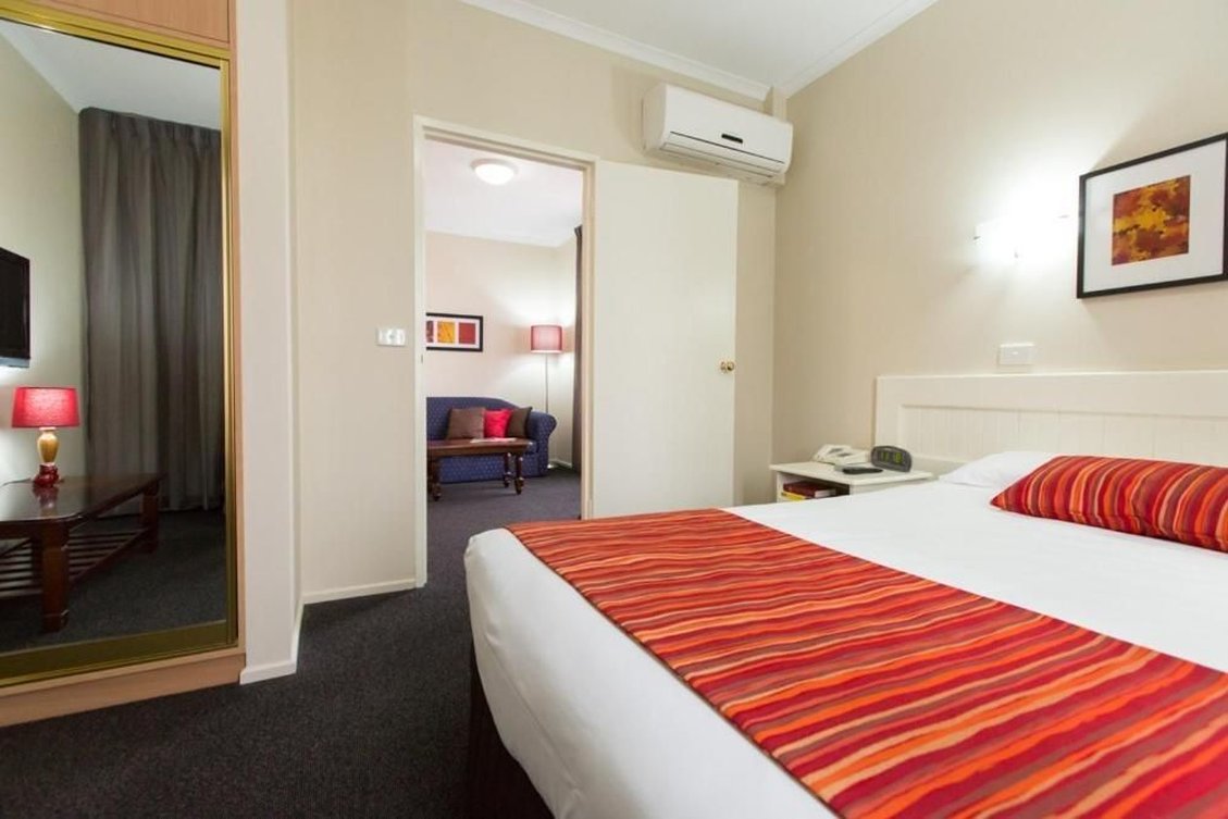 BARKLY MOTORLODGE 12/31
