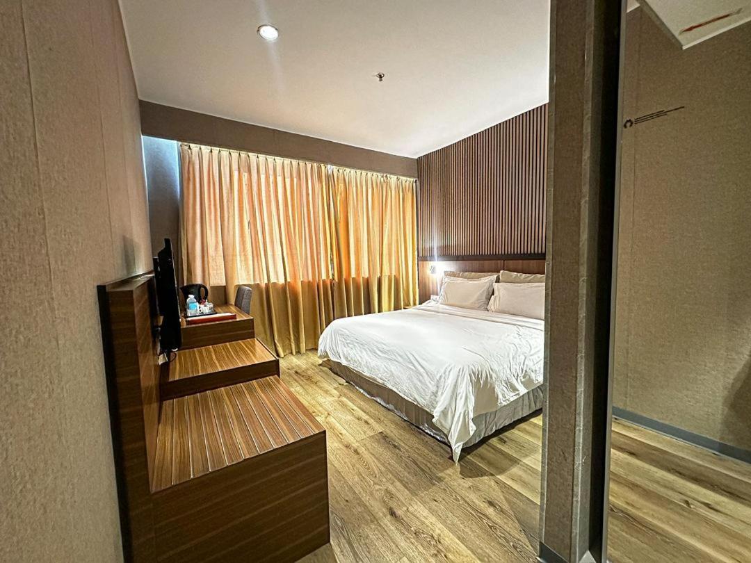 Pinetree Hotel 22/41