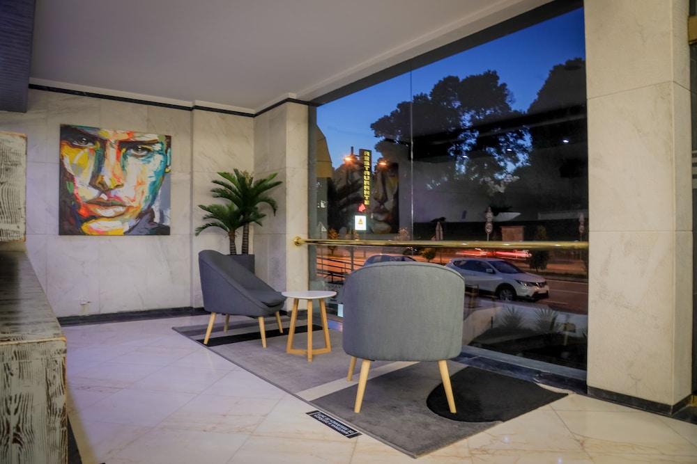 Lara Hotel 33/49