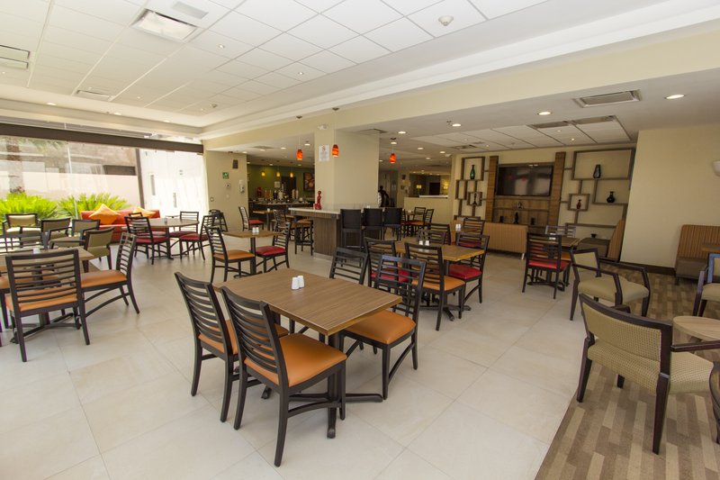 Holiday Inn Express Guadalajara Aeropuerto an IHG Hotel 47/58