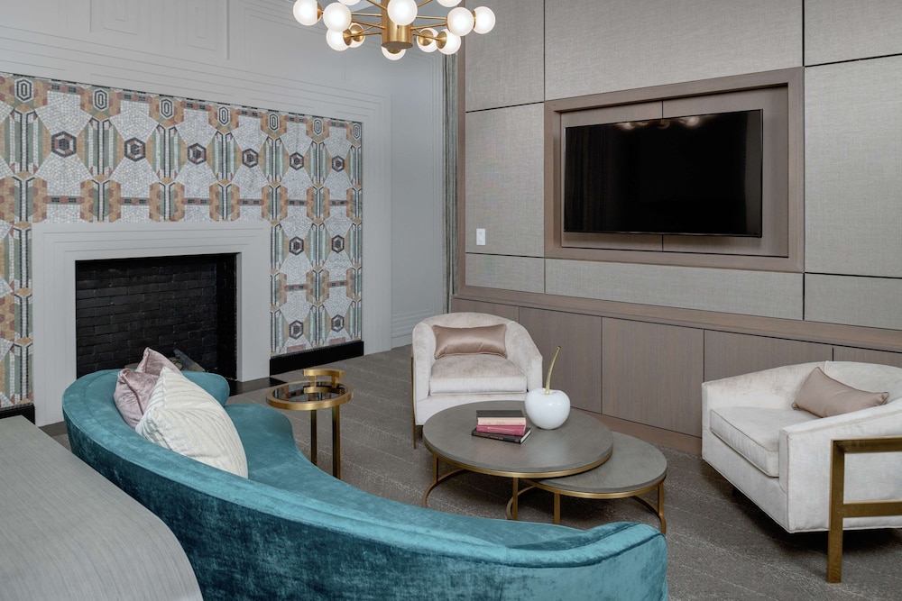 Tulsa Club Hotel Curio Collection By Hilton 47/89