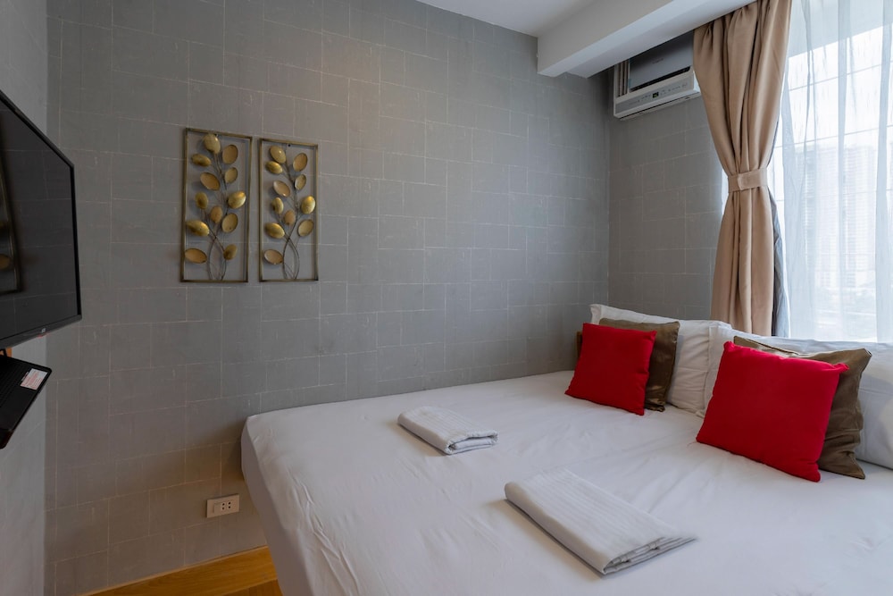 Selah Pods Hotel Manila 9/69
