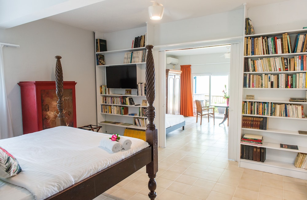 Hotel Fregate Bleue 47/72