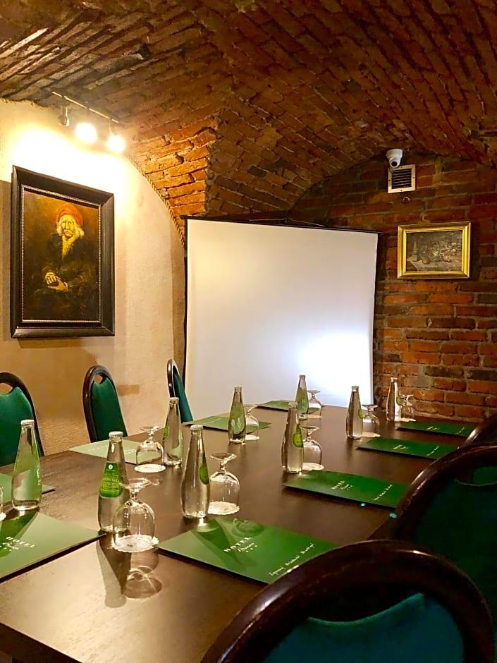 Hotel Baron Karczma Grodzka 43/51