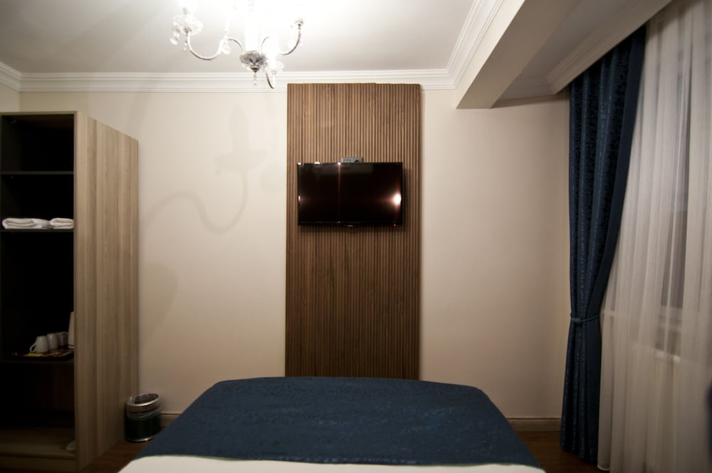Nar Sultan Hotel 46/50