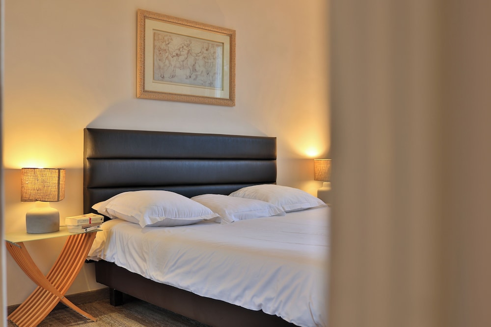 Residence Emeraude 17/50