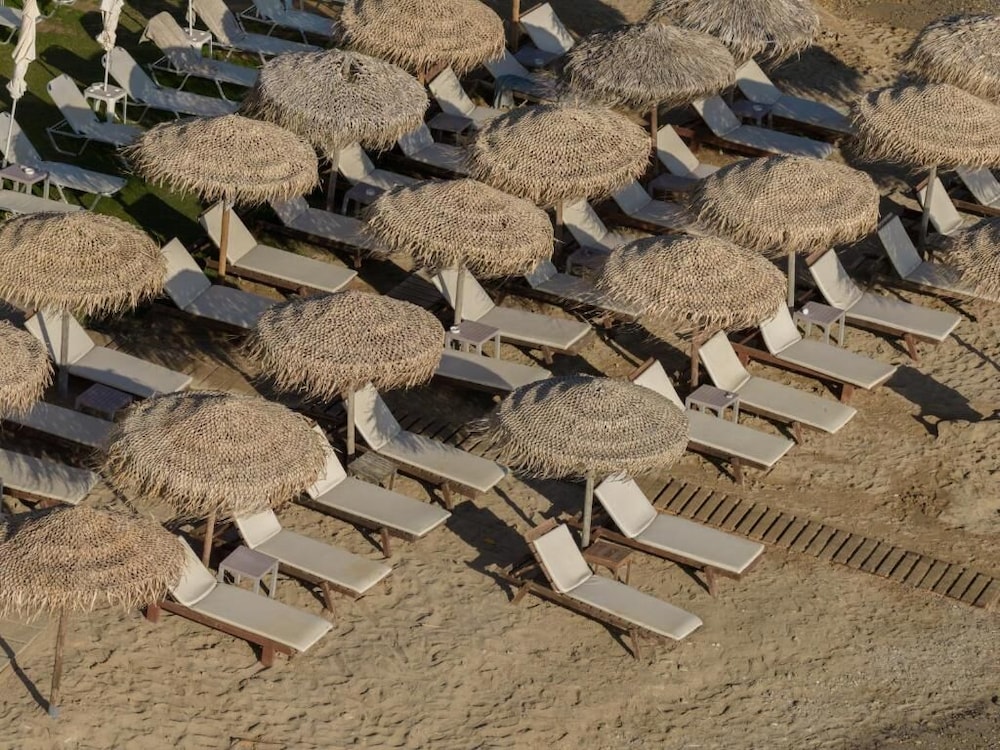 Golden Coast Suites 15/37