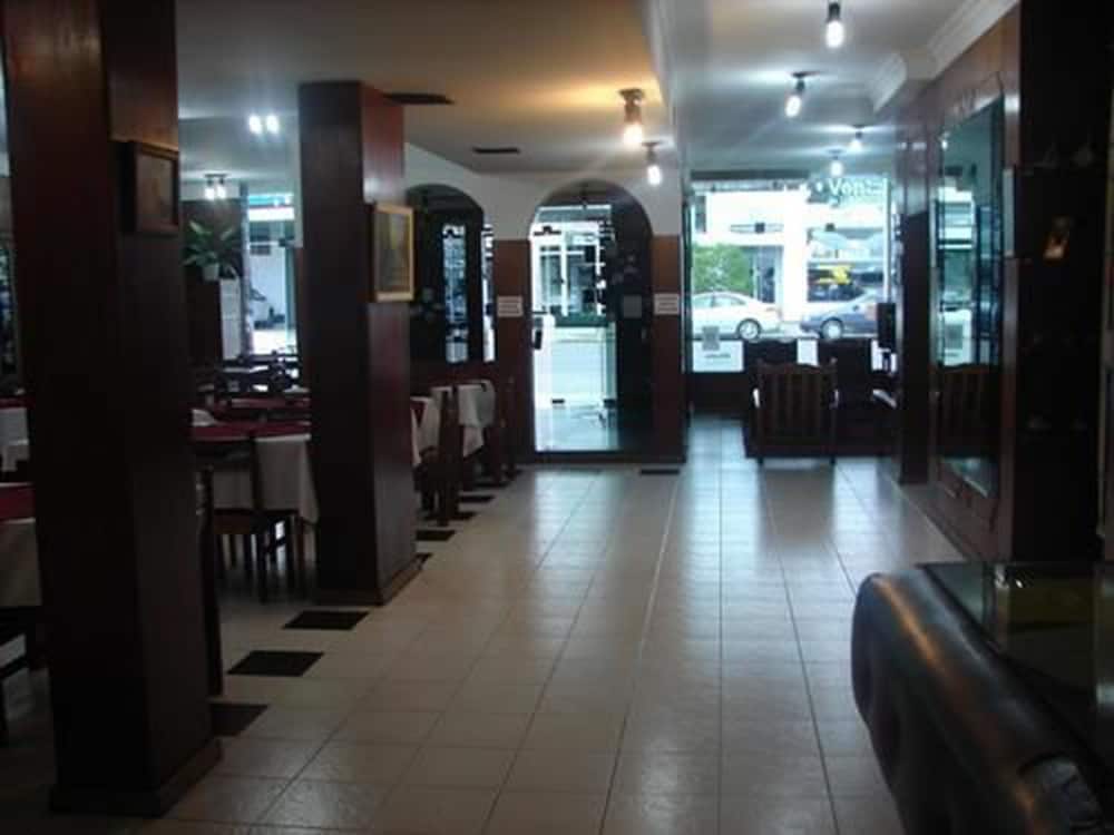 Cheltum Hotel 24/32