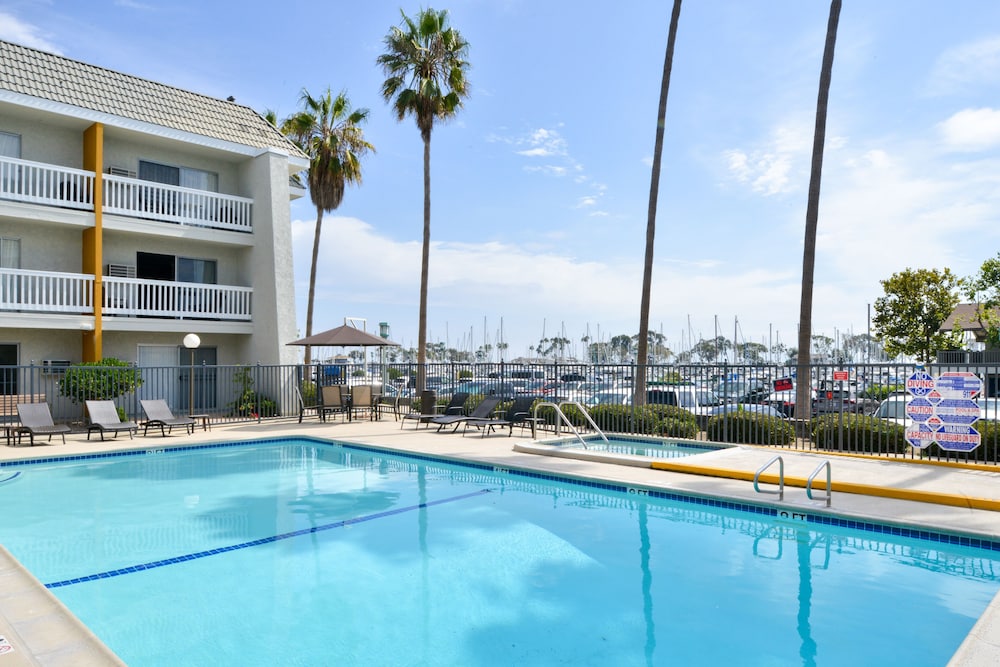 Dana Point Marina Inn 29/51