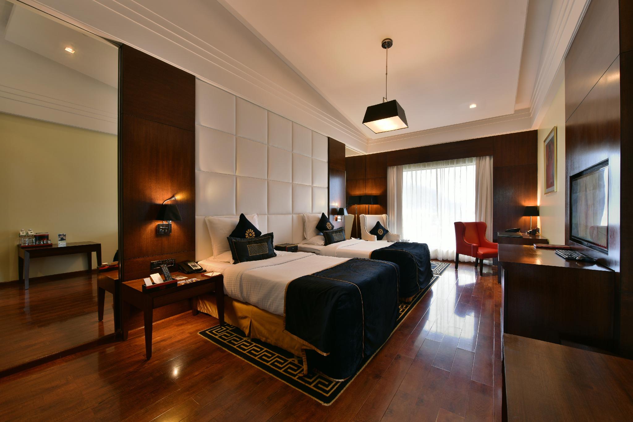 Adventure, Twin Beds