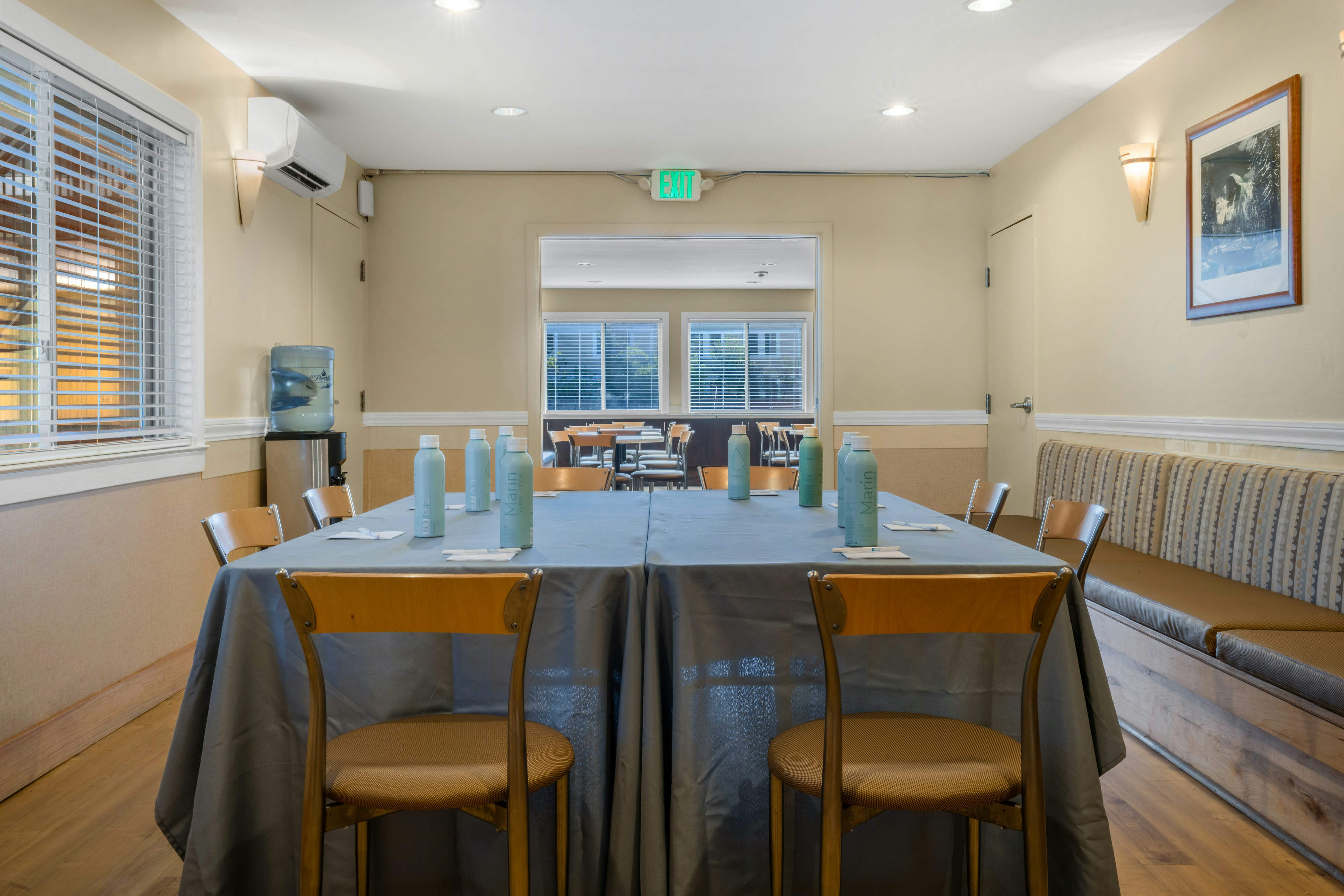 Marin Suites Hotel 54/81