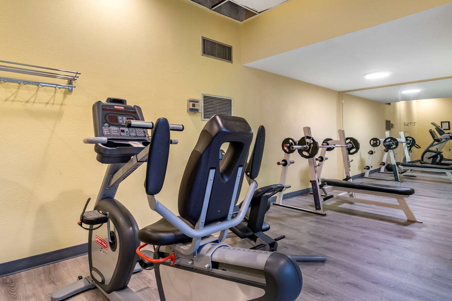 Comfort Inn & Suites Seattle North 16/33
