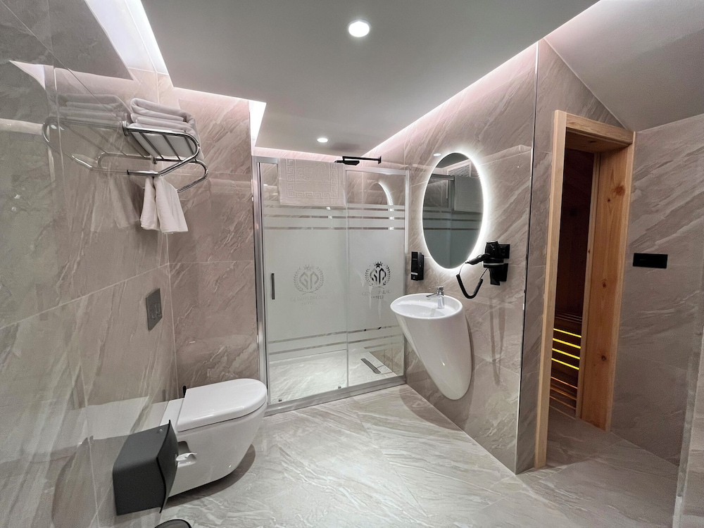 Gümüs Palas Hotel 48/50