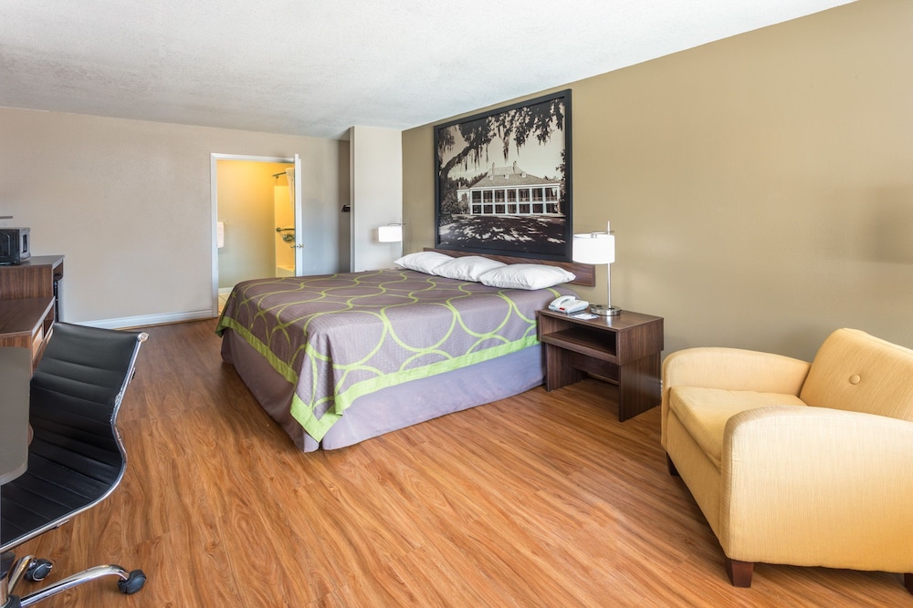 Studio6 Suites Opelousas, LA 18/55