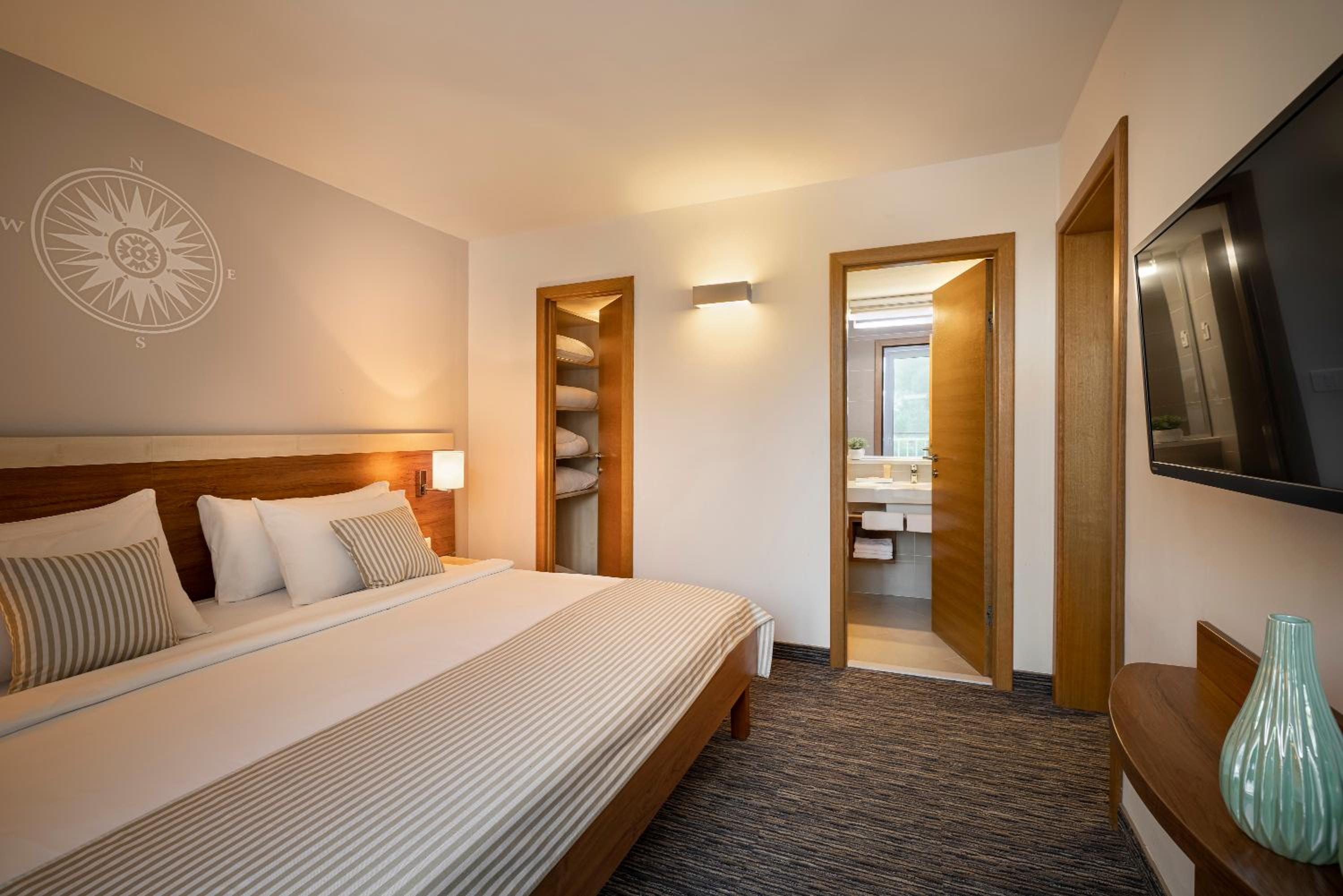 Junior Suite, House, King Bed, Sea Side, Sofa