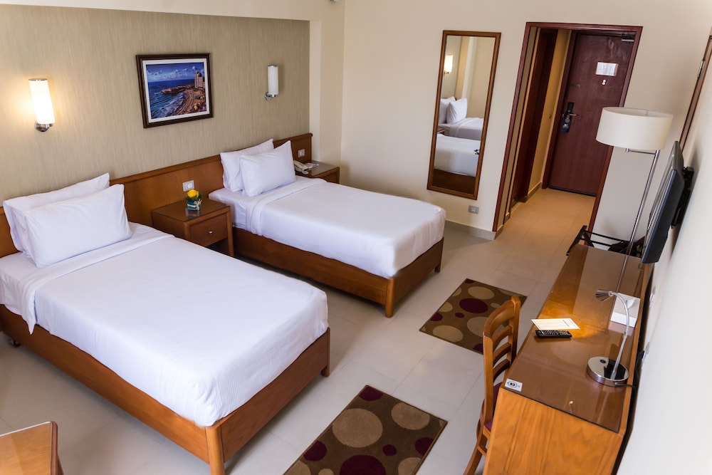 The Grand Plaza Hotel Smouha 10/68