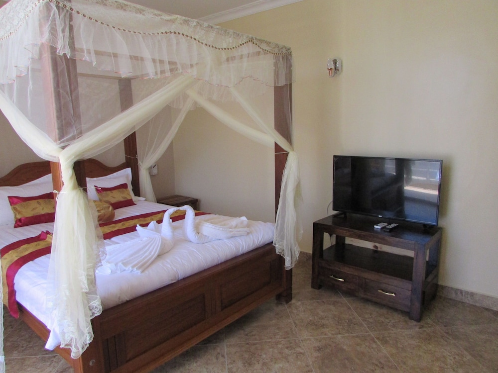 Retro Boutique Hotel Limited 10/42