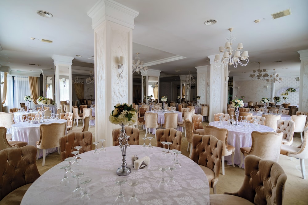 HOTEL CRAIOVITA 32/50