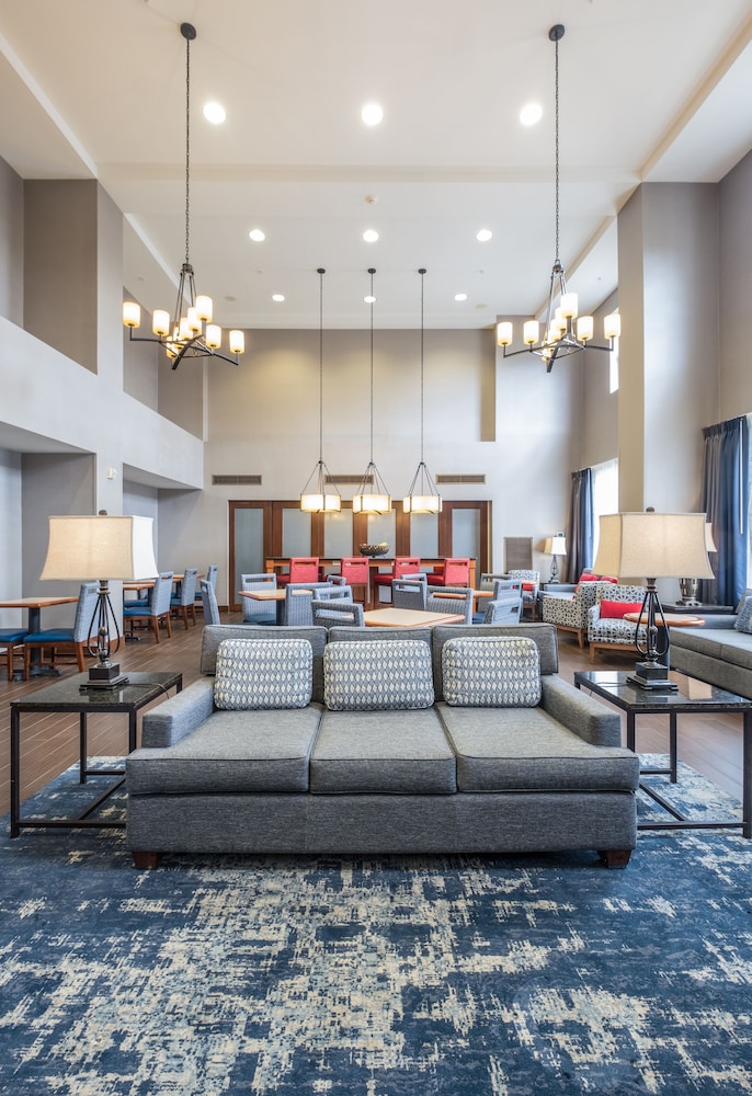 Hampton Inn & Suites Rockland 58/81
