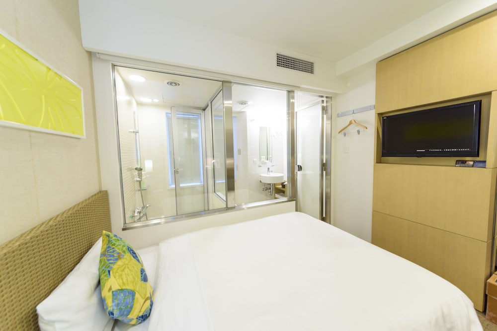 Nishitetsu Resort Inn Naha 23/72