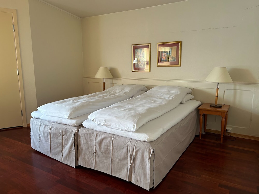Marina Hotel Sortland 7/50
