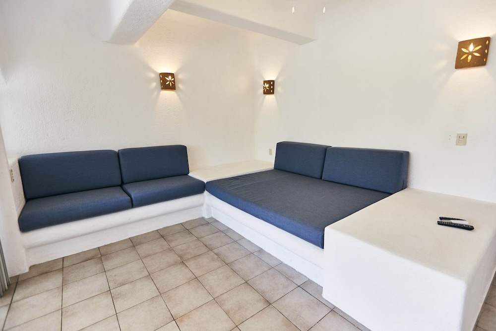 Suites Ixtapa Plaza 31/50