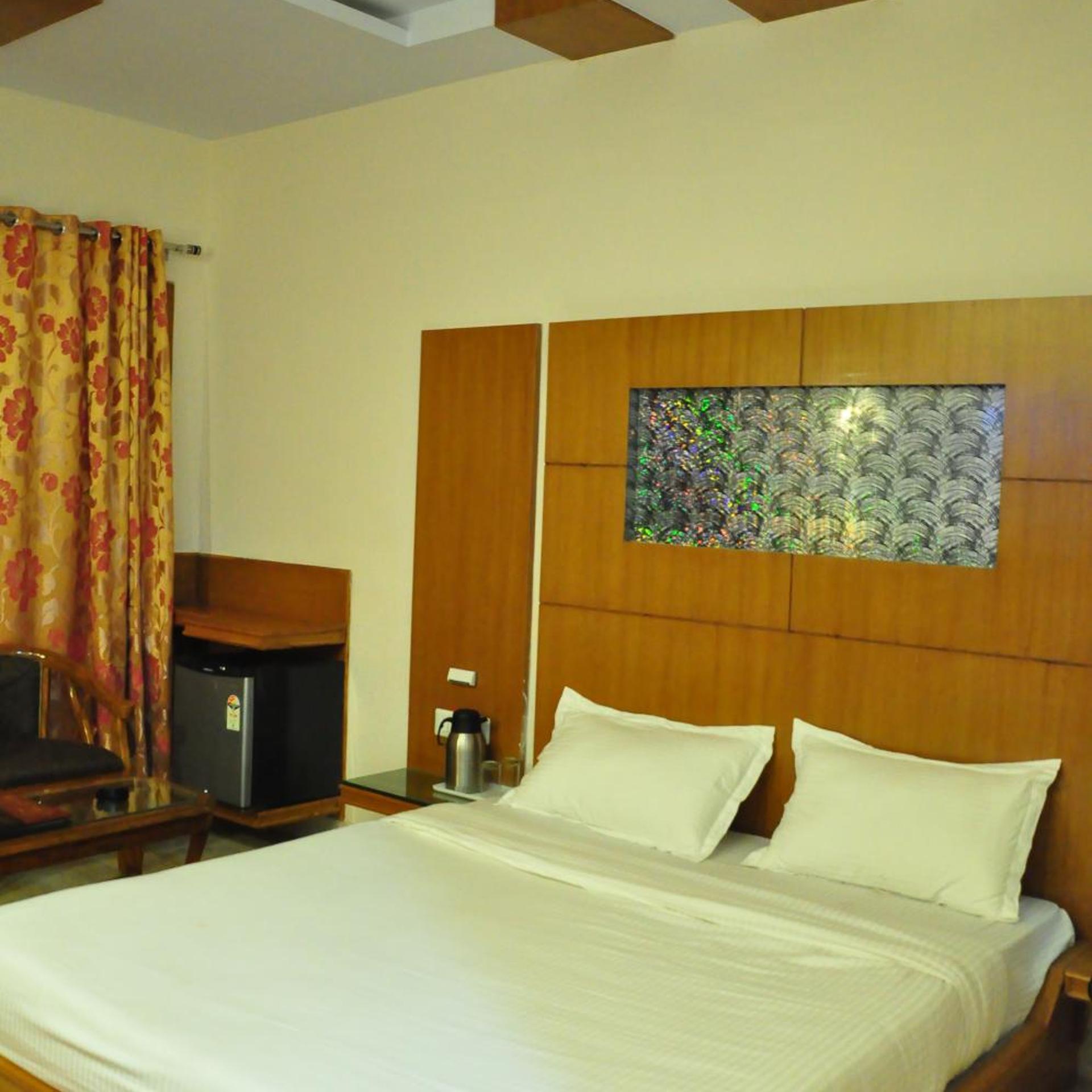 Hotel Basera Brij bhoomi 20/43