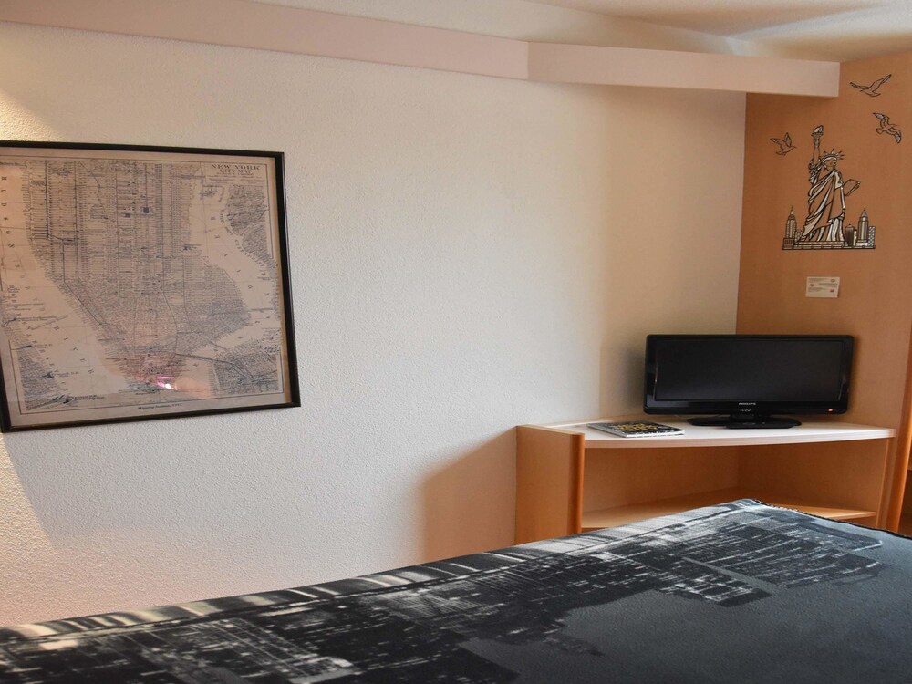 IBIS FRIBOURG 37/50